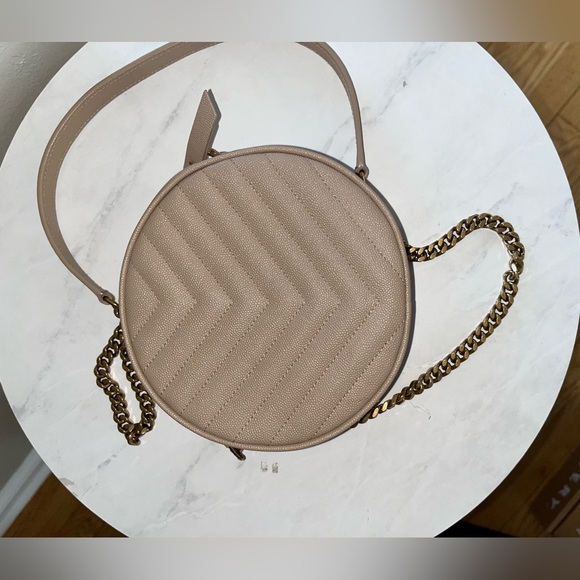 YSL Vinyle Round Camera Bag - Picture 4 of 12